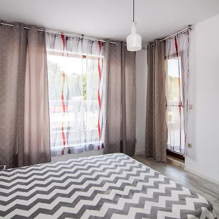 Apartment La Flat 9 Parking And Access Golden Sands