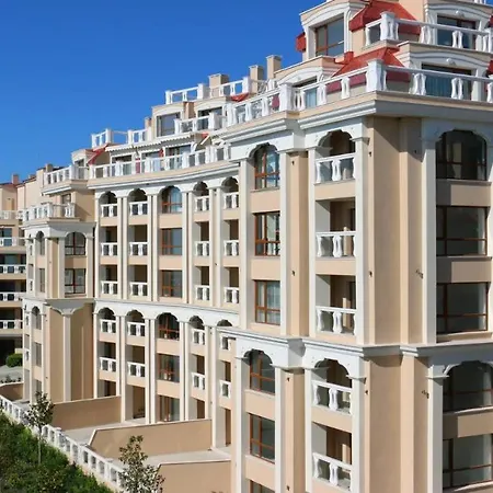 Apartment La Flat 9 Parking And Access Golden Sands
